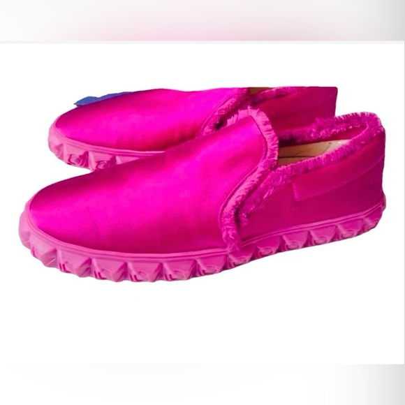 Stuart Weitzman - Picture 2 of 9